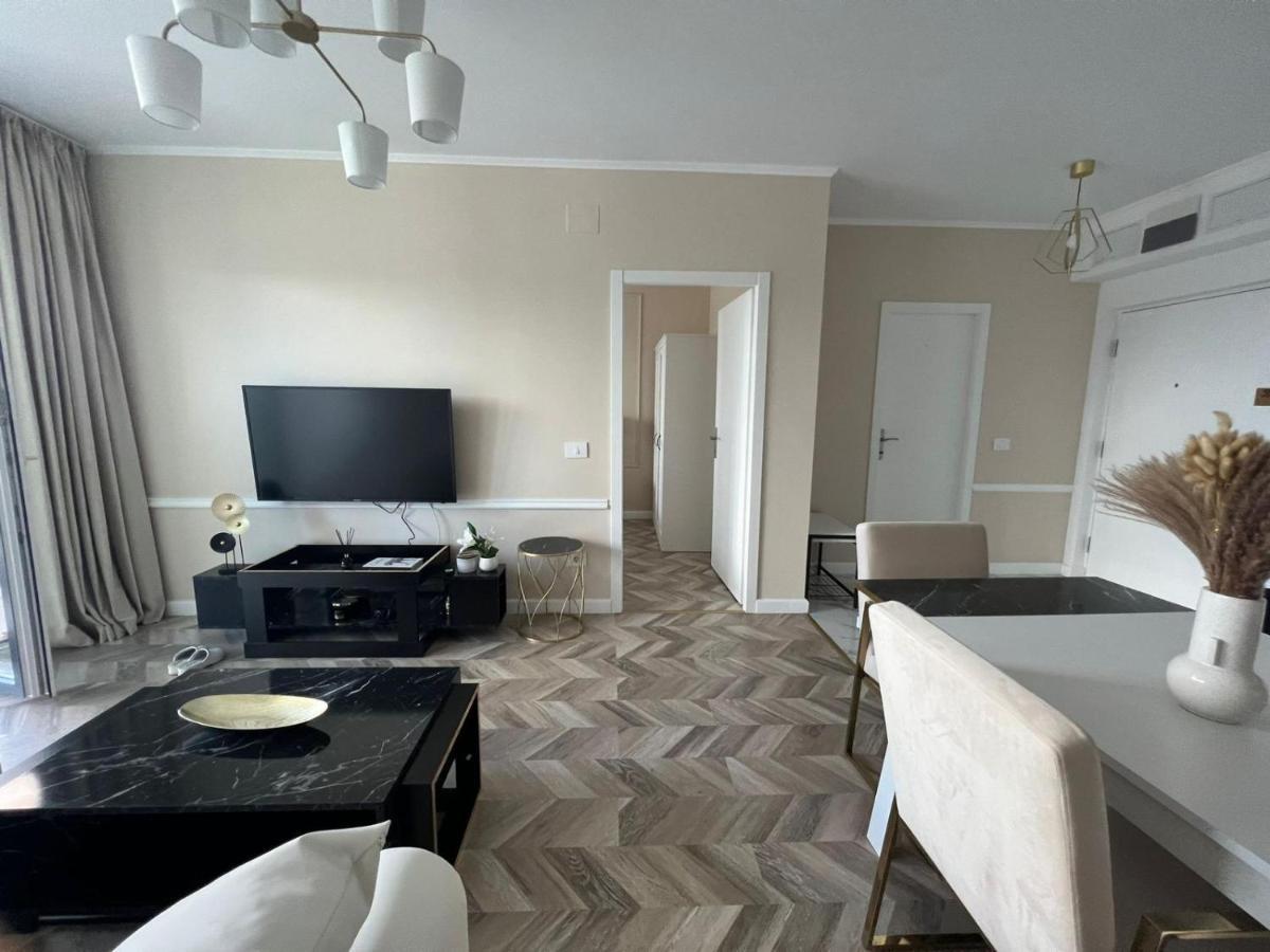 Glim Suite Орадя Экстерьер фото